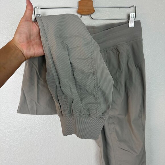 Lululemon Dance Studio Mid-Rise Jogger Full Length 12 Athleisure Athletic - Picture 5 of 9